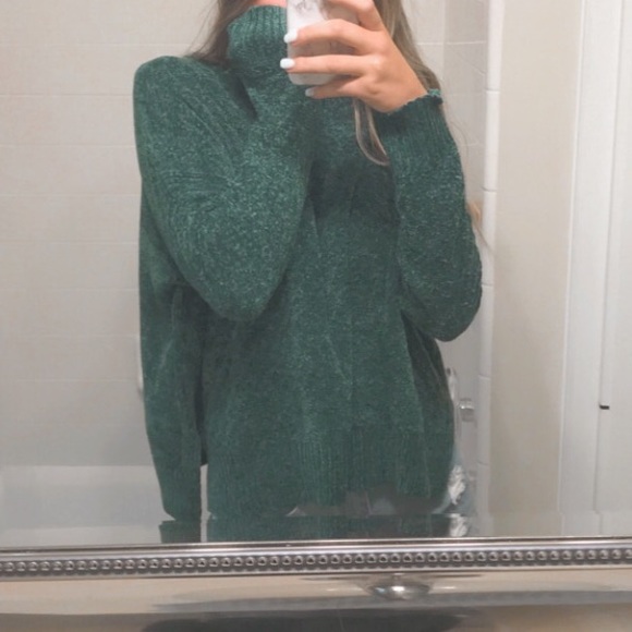 velvet sweater - Picture 2 of 2